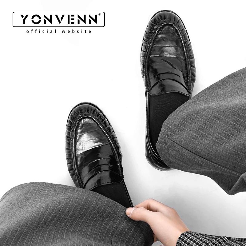 Parelmoerkleurige loafers van  - Men Shoes Boss recensie en prijs